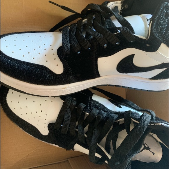 shoes - Picture 3 of 4